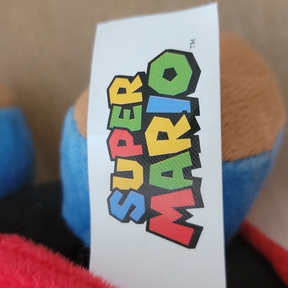 Super Mario Brothers 2018 Shy Guy Plush - Picture 6 of 9